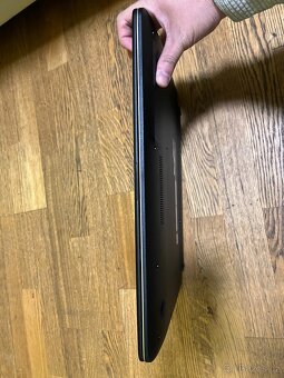 Notebook Asus Windows 11 256G SSD za symbolickou cenu - 7