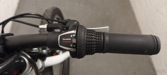 Dětské kolo/bílé/velikost 20 - 7