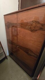 Šatní skříň dřevěná retro - 7