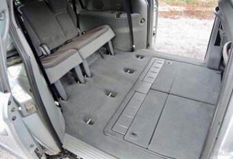 Chrysler Grand Voyager (2006 rok) 2.8 nafta Automat - 7