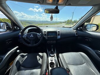 Mitsubishi Outlander 2.2 / 2010 / 115kW - 7