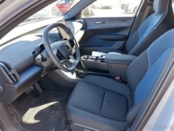 Volvo EX30 315kW TWIN PERF PLUS PANO 1MAJITEL - 7