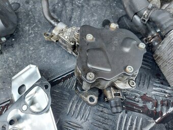 Díly motoru BMM, 103 kW - EGR, kabeláž, tandem - 7