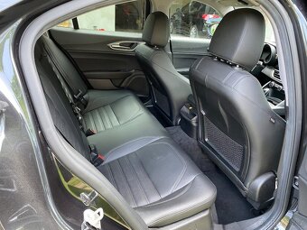 Alfa Romeo Giulia Veloce 2,0 , Q4 - 7