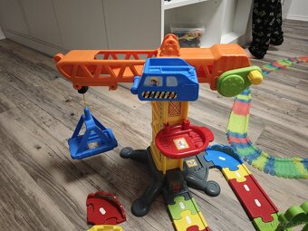 Tut Tut jeřáb a parkovací dům - 7