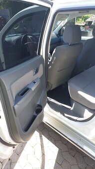 Toyota Hilux - 7
