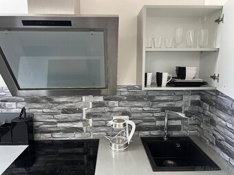 Pronájem atraktivního apartmánu - 7