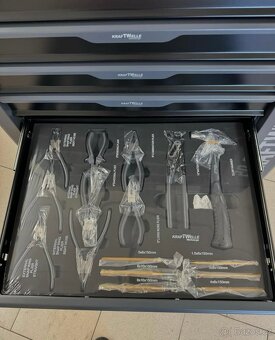 Dílenský vozík Kraftwelle s nářadím na kolečkách - 7