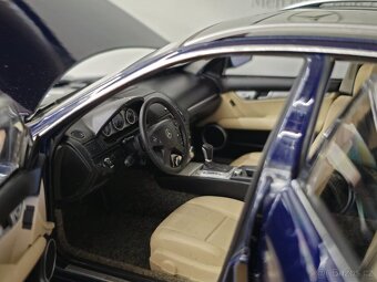 Mercedes Benz C 1:18 Autoart - 7