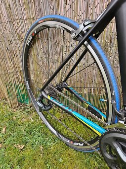 Giant Advanced - 7