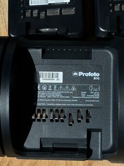 Profoto B10 /b10 plus + all Documents and boxes - 7