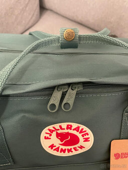 Prodám batoh značky Fjällräven Kanken Weekender Frost Green - 7