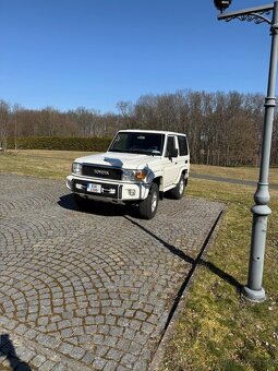 LAND CRUISER 71, 4,0L benzín/LPG, 17 900 km, TOP,provoz 2023 - 7