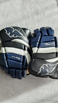 Hokejová výstroj - 7