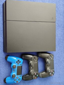 Prodám PS4 1 TB - 7