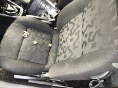 VW GOLF 4 3dvéř, 1,4 16V 1999 - díly - 7