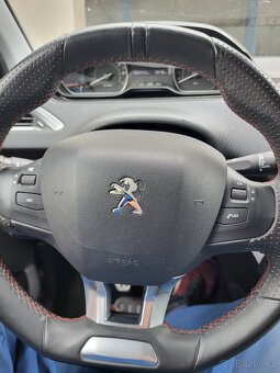 Peugeot 208 - 7