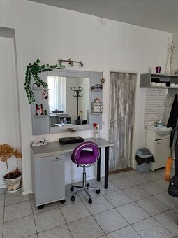Přenechám kadeřnický salon - 7