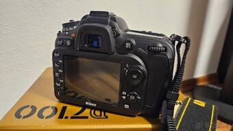 Nikon d7100 + příslušenství - 7
