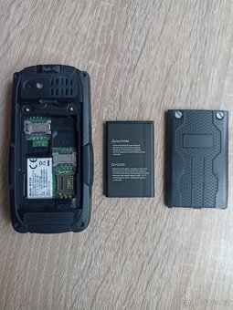 Odolný telefon RugGear dual sim - 7