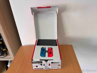 🎮 Nintendo Switch (OLED model) – Neon Blue / Neon Red - 7