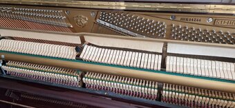 Piano Samick 118 - Třeseň se židlí r. v. 1995 - 7