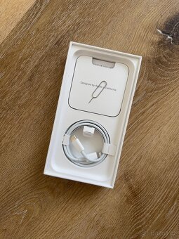 iPhone Xr - 7
