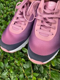 Nike air vel 40 nové - 7