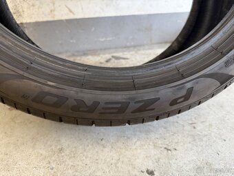 PIRELLI P-zero 245/40/19 - 7