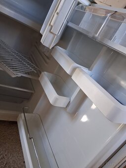 Bosch lednička - 7