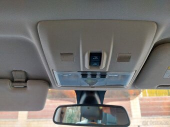Land Rover Discovery 4, 3.0 tdi, HSE, 7mist. - 7