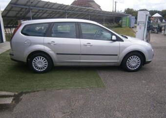 Ford Focus 1.6i benzín manuál 85 kw - 7
