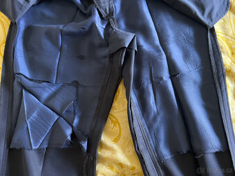 Oblek a dvě košile od krejčího Lee Baron z Hongkongu - 7