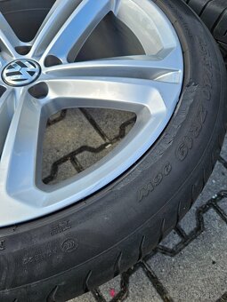 Originální VW Mallory 5x112 Letní 255/40/19 - 7