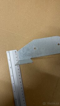 Prodám visací podstavce na zboží (tenisky) - 7