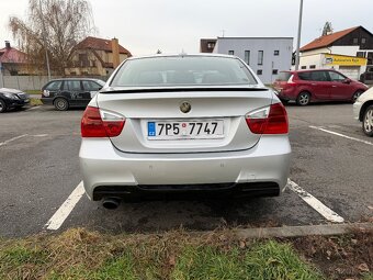 BMW E90 320i - 7