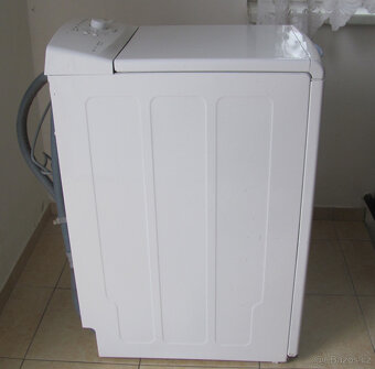 ÚZKÁ VRCHEM PLNĚNÁ PRAČKA WHIRLPOOL 5KG - A++ - 7