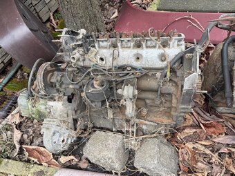 Citroen CX 2.5 GTI motor - 7