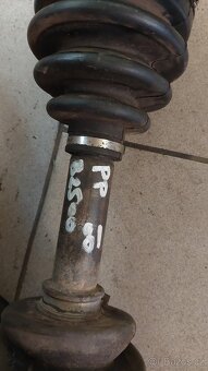 Ford Ranger – Poloosa pravá přední - 7