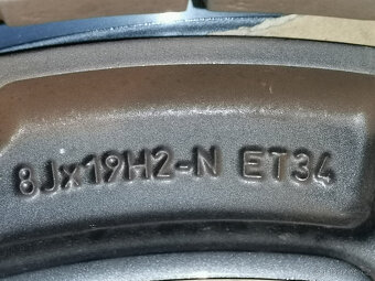 Mercedes EQC (N293) - orig. 19" alu dvojrozmer so snímačmi - 7