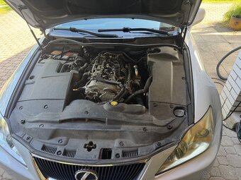 Lexus IS220d - 7