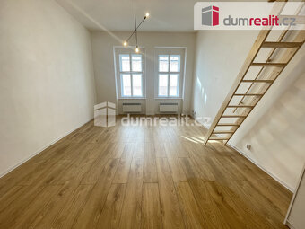 Pronájem bytu 1+kk 45 m2 P5 Smíchov po rekonstrukci loft cih - 7