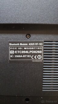 Funkční starší notebook Asus - 7