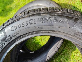 2 celoroční pneumatiky Michelin 235/55/19 - 7