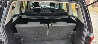VW Touran TDi 2017 7 sedaček NAVI KESSY PARK.KAMERA ACC - 7