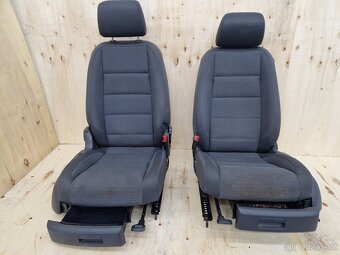 sedačky VW Touran - 7