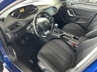 Peugeot 308 1.2 96kW,SERVISKA,PŮVOD ČR - 7