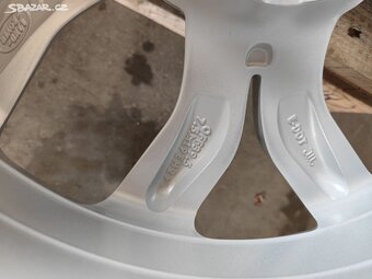 Alu disky 5x120 R19 original Range Rover Discovery 5 - nepou - 7
