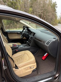 Audi Q7 7 mist 3.0 tdi 176 kW tazne webasto - 7