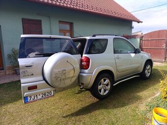 Toyota RAV 4 - 7